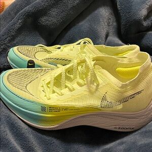 Nike Women's Lime and Teal Athletic Shoes